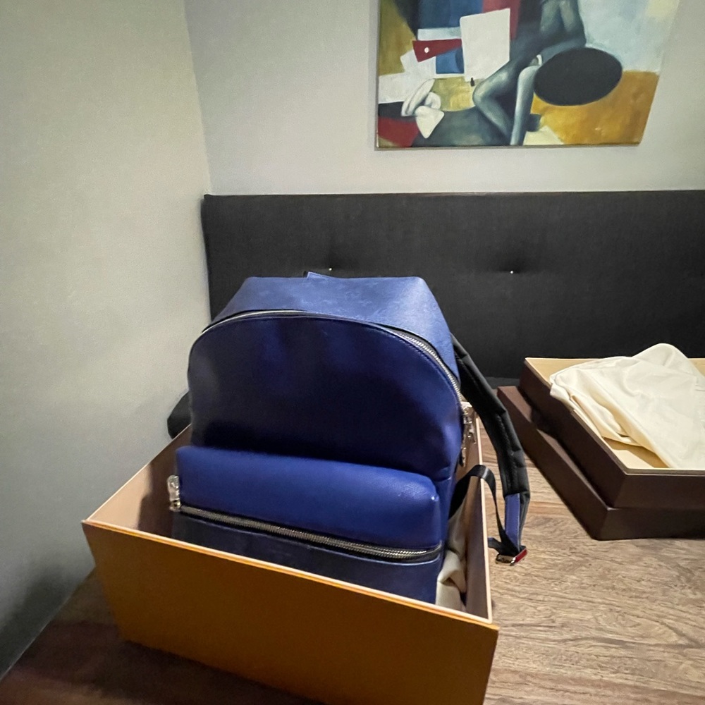 Louis Vuitton Discovery Backpack Bag Monogram Taiga Blue M30229